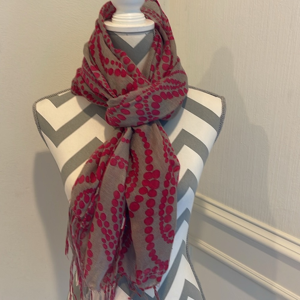Elegant Pink & Tan Women's Geometric Pattern Fashion Scarf Wrap One Size
